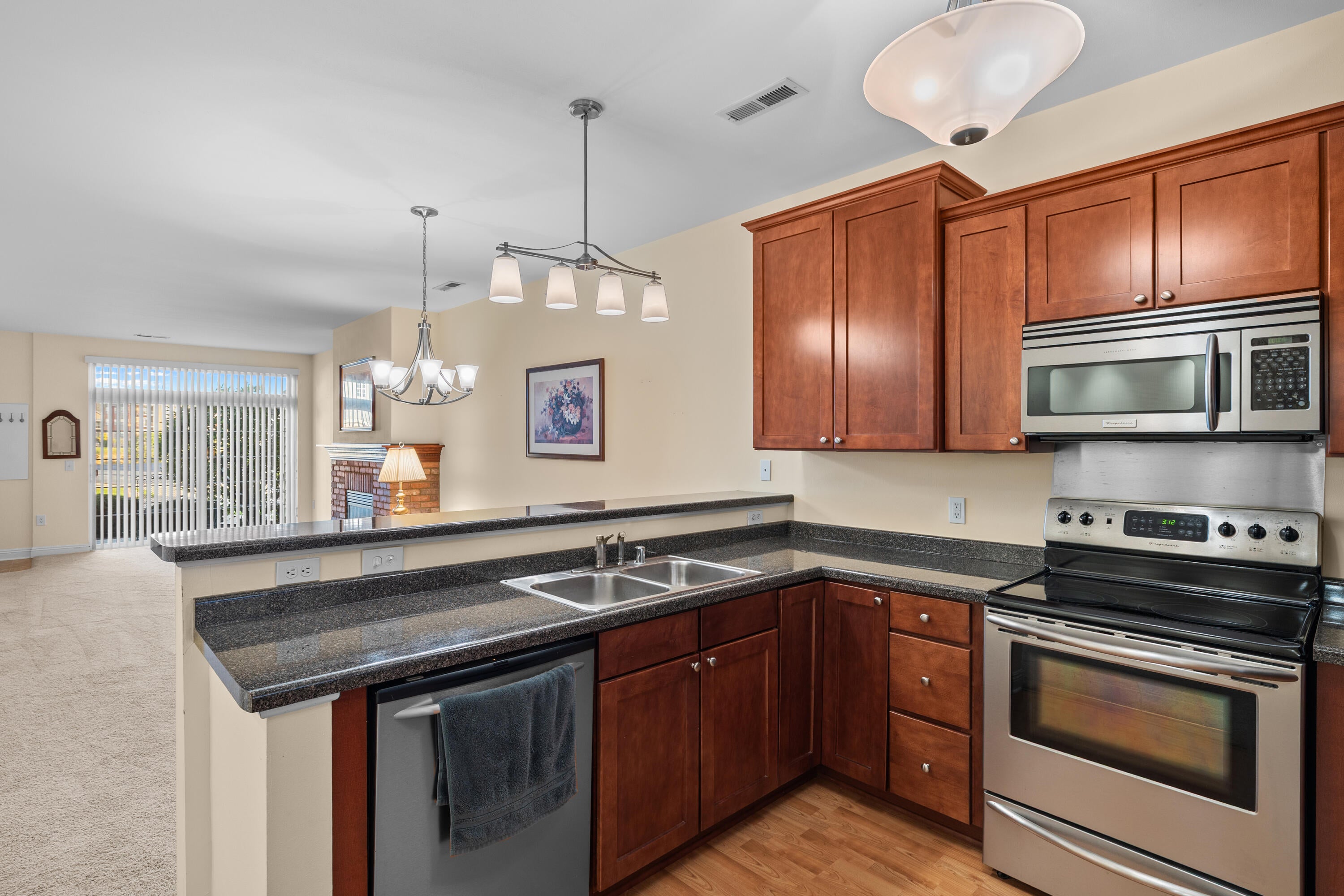 2561 Colonial Wood Interiors (9)
