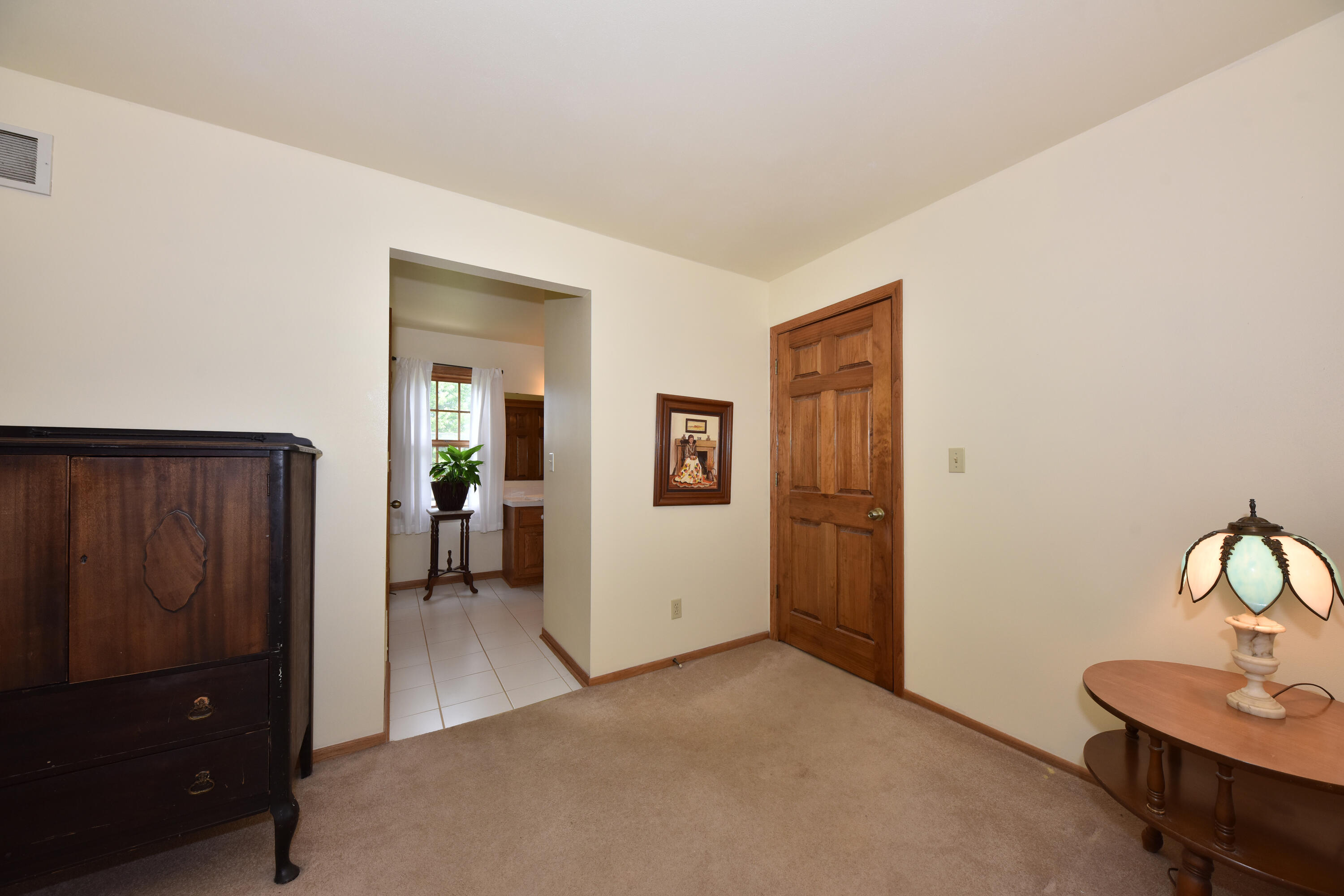 Menomonee Falls, Wisconsin 53051, United States, 4 Bedrooms Bedrooms, ,3 BathroomsBathrooms,Residential,Active,179230