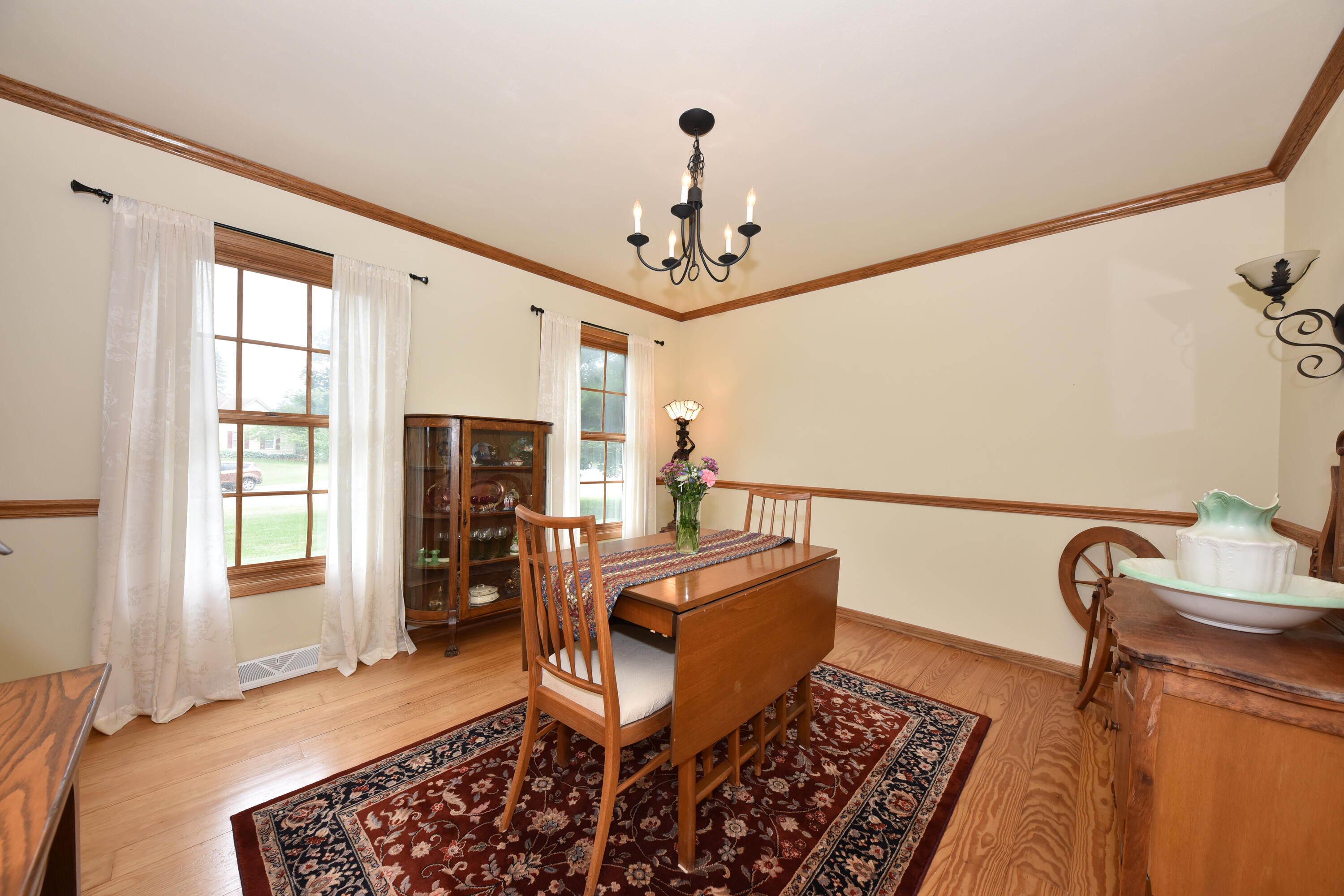 Menomonee Falls, Wisconsin 53051, United States, 4 Bedrooms Bedrooms, ,3 BathroomsBathrooms,Residential,Active,179230