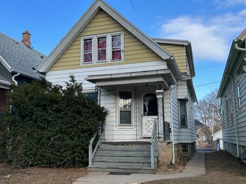 Photo of 1932 S 31st St, Milwaukee, WI 53215 (MLS # 1951974)