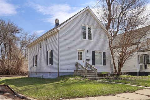 Photo of 6901 13th Ave, Kenosha, WI 53143 (MLS # 1957575)