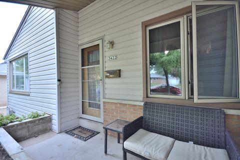 Photo of 3422 S 85th St, Milwaukee, WI 53227 (MLS # 1939316)