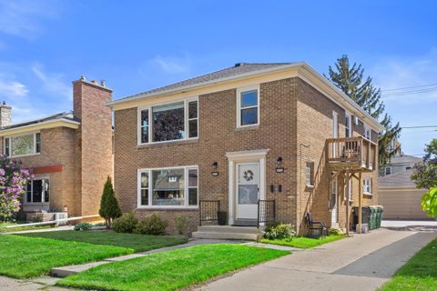 Photo of 4022 N Newhall St, Shorewood, WI 53211 (MLS # 1962690)