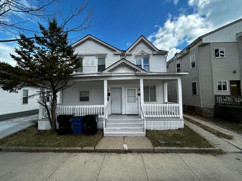Photo of 739 Villa St, Racine, WI 53403 (MLS # 1957070)