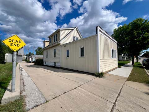 Photo of 966 S 60th St, West Allis, WI 53214 (MLS # 1976842)