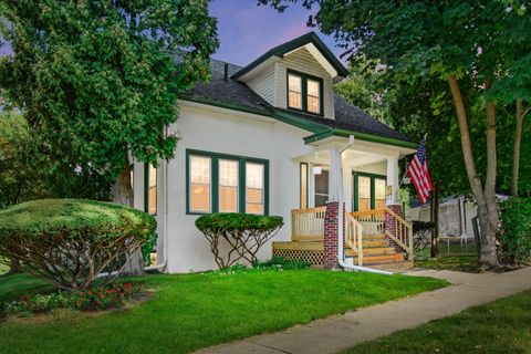 Photo of 1028 N 70th St, Wauwatosa, WI 53213 (MLS # 1934273)