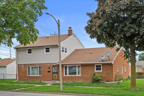 Photo of 436 E Morgan Ave, Milwaukee, WI 53207 (MLS # 1921637)