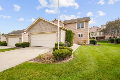 Photo of 9143 Prairie Village Dr, Pleasant Prairie, WI 53142 (MLS # 1940245) Photo of 9143 Prairie Village Dr, Pleasant Prairie, WI 53142 (MLS # 1940245)