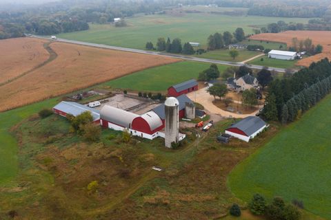 Photo of 5036 County Highway D -, Wayne, WI 53090 (MLS # 1951233)