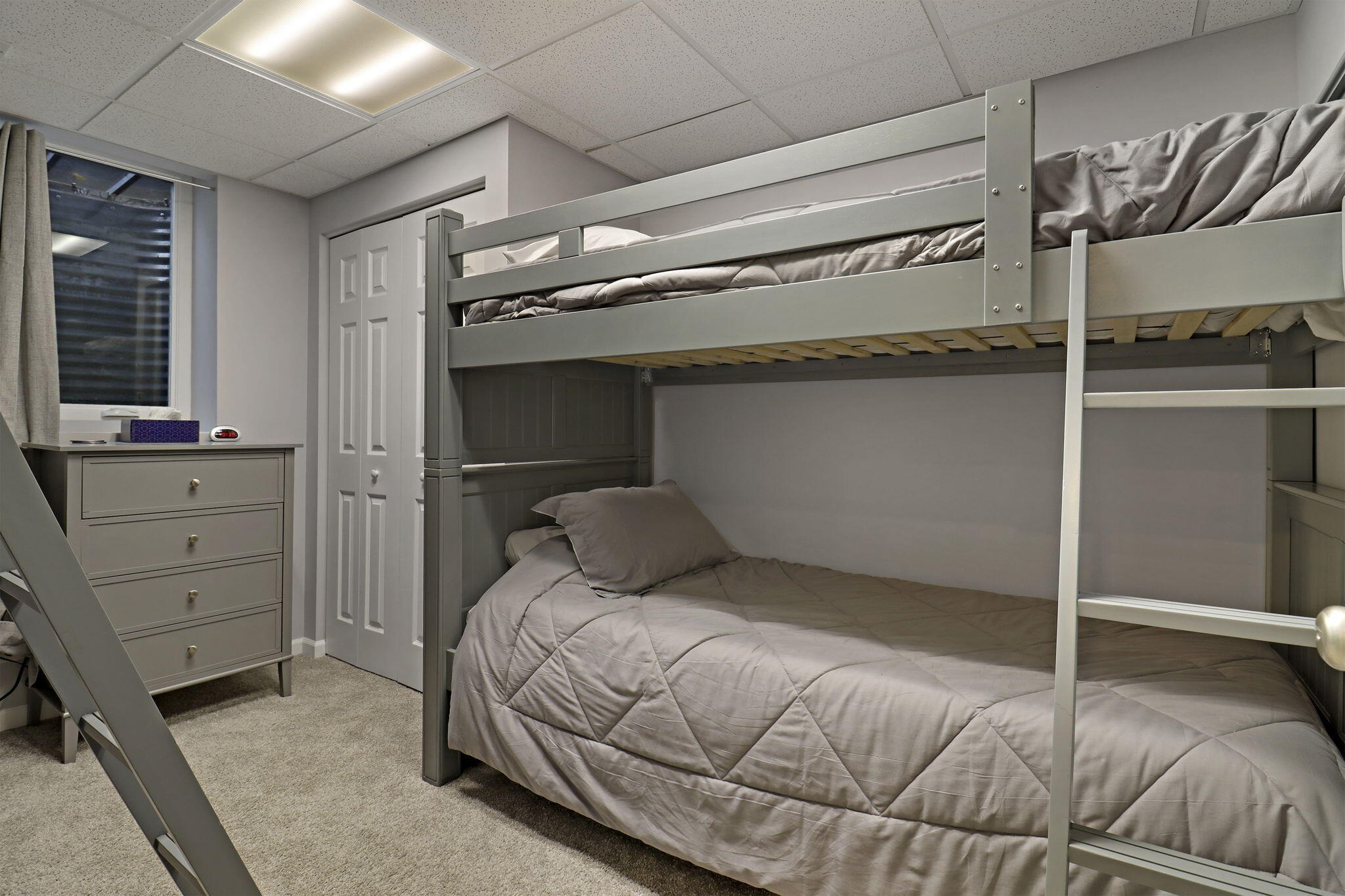 Twin Lakes, Wisconsin 53181, United States, 5 Bedrooms Bedrooms, ,3 BathroomsBathrooms,Residential,Active,253076