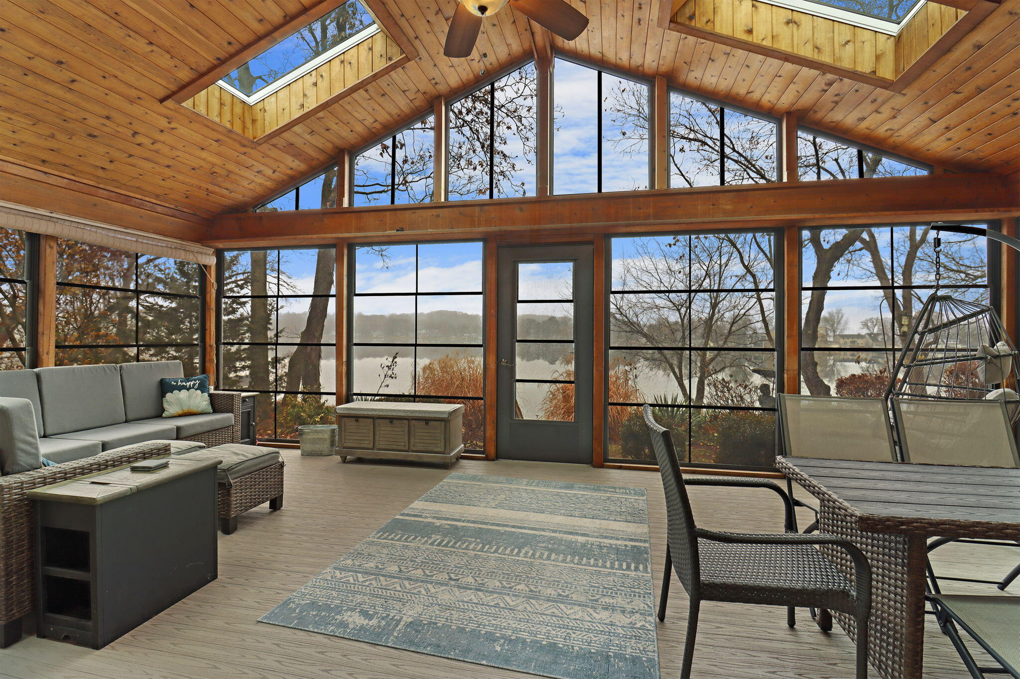 Twin Lakes, Wisconsin 53181, United States, 5 Bedrooms Bedrooms, ,3 BathroomsBathrooms,Residential,Active,253076