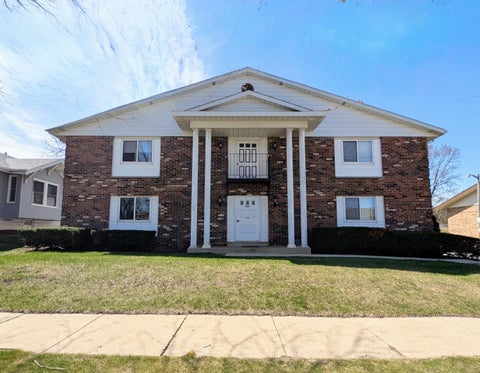 Photo of 1825 Drexel Blvd, South Milwaukee, WI 53172 (MLS # 1915666)