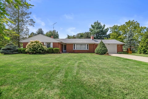 Photo of 3628 Country Ln, Racine, WI 53405 (MLS # 1978421)