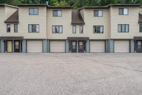 Photo of 5241 S 33rd St, La Crosse, WI 54601 (MLS # 1976289)