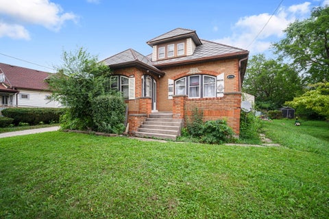Photo of 8734 W Fond Du Lac Ave, Milwaukee, WI 53225 (MLS # 1981241)
