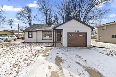 Photo of 507 Kenyon Ln, Beaver Dam, WI 53916 (MLS # 1957216)