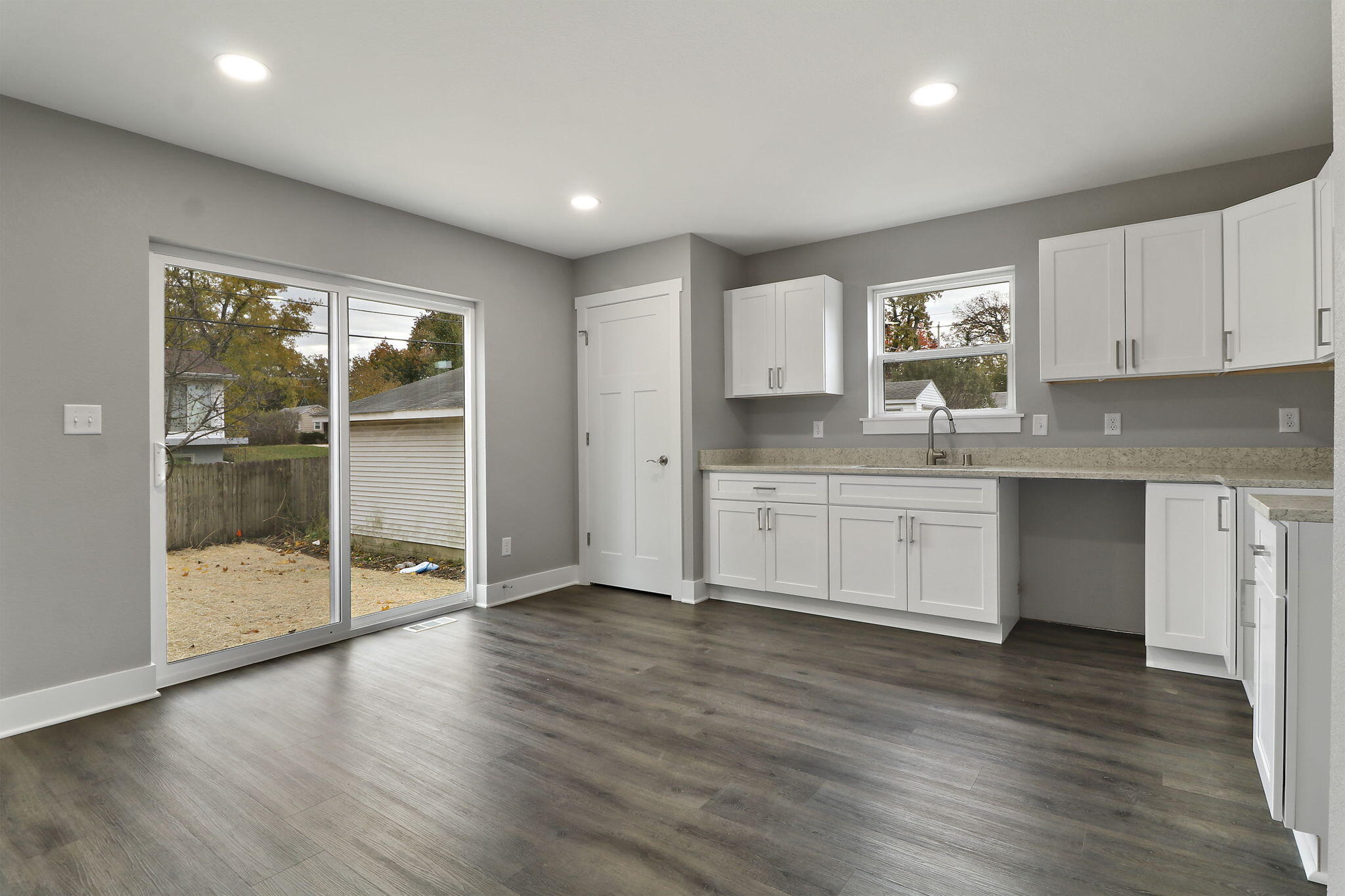 Kenosha, Wisconsin 53142, United States, 3 Bedrooms Bedrooms, ,2 BathroomsBathrooms,Residential,Active,240798