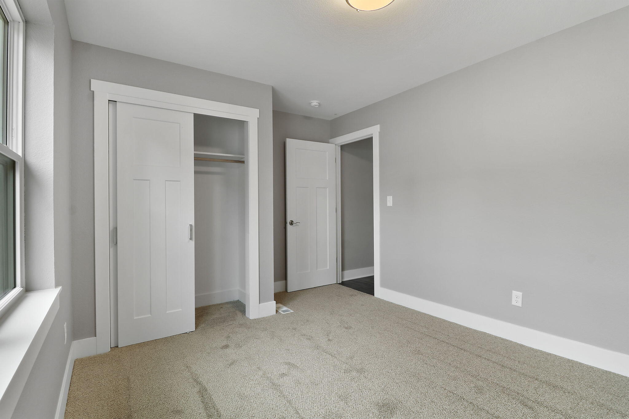 Kenosha, Wisconsin 53142, United States, 3 Bedrooms Bedrooms, ,2 BathroomsBathrooms,Residential,Active,240798