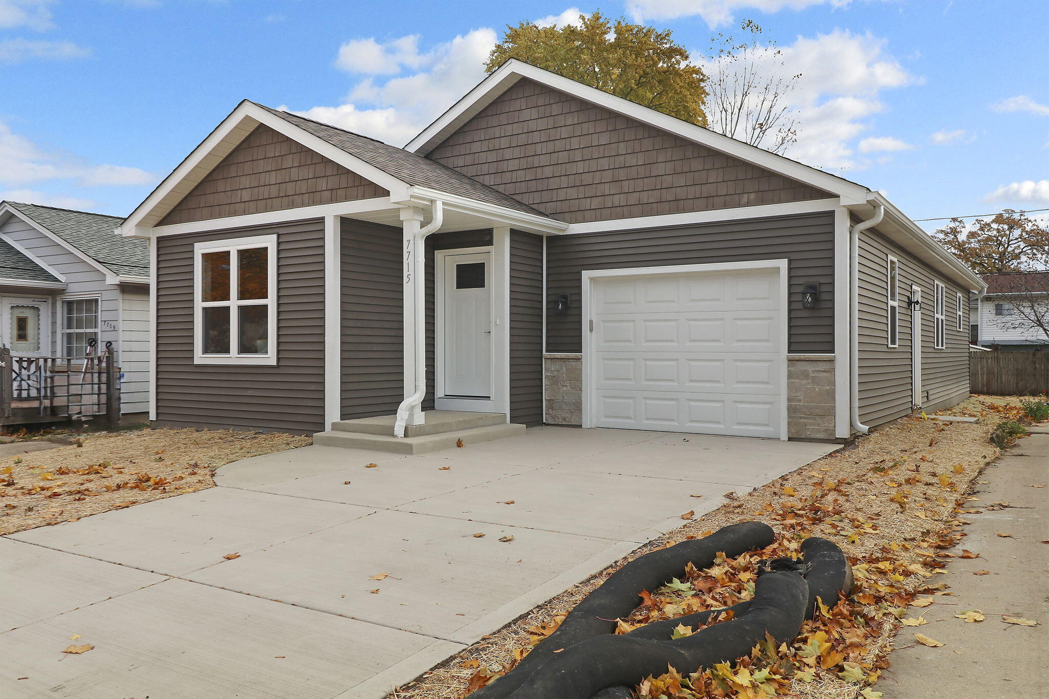 Kenosha, Wisconsin 53142, United States, 3 Bedrooms Bedrooms, ,2 BathroomsBathrooms,Residential,Active,240798