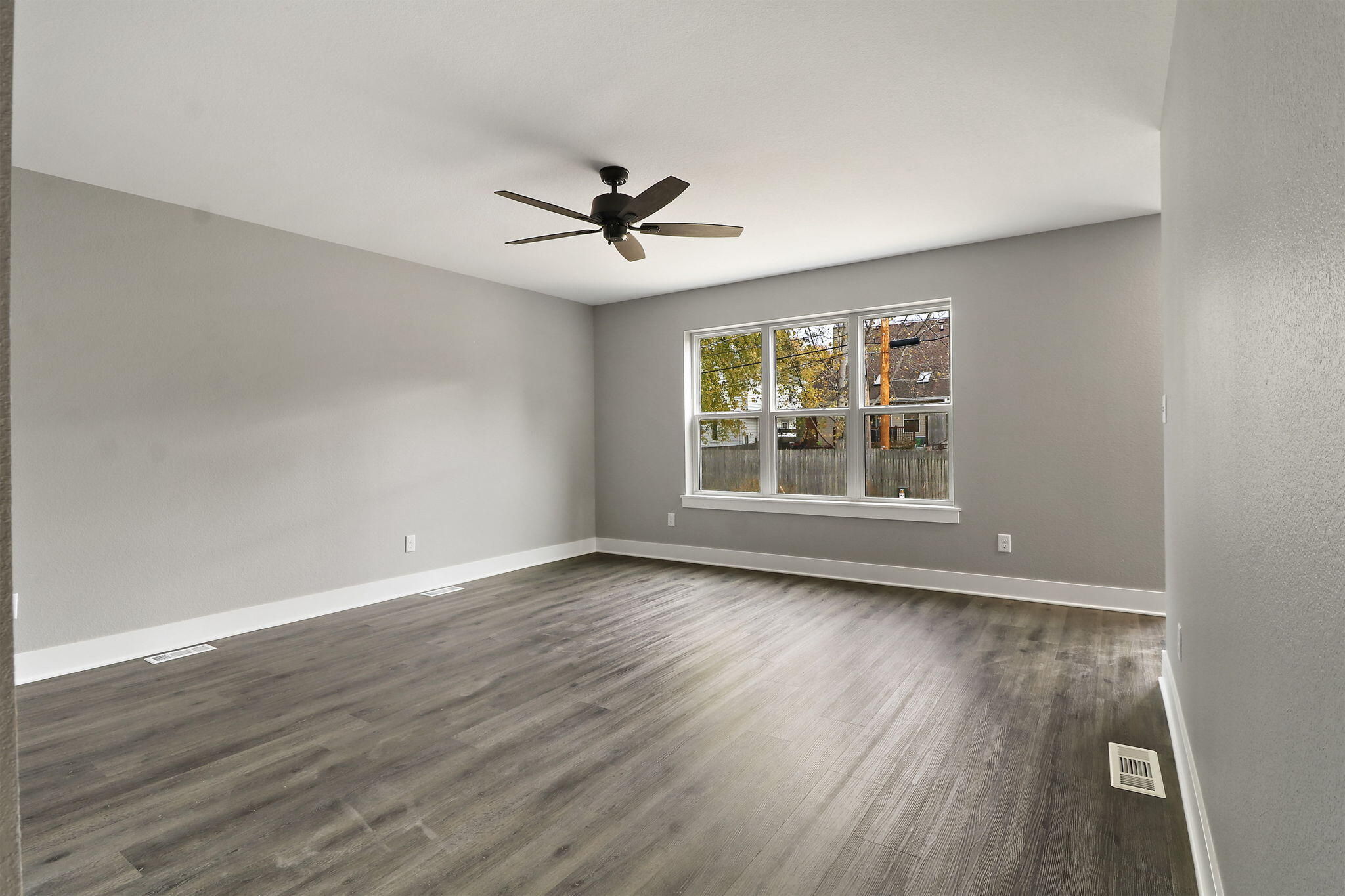 Kenosha, Wisconsin 53142, United States, 3 Bedrooms Bedrooms, ,2 BathroomsBathrooms,Residential,Active,240798