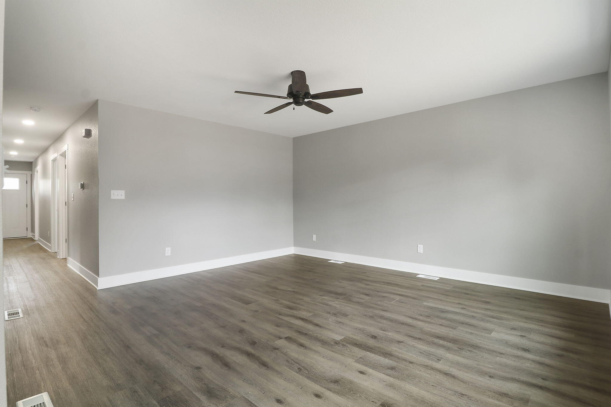 Kenosha, Wisconsin 53142, United States, 3 Bedrooms Bedrooms, ,2 BathroomsBathrooms,Residential,Active,240798