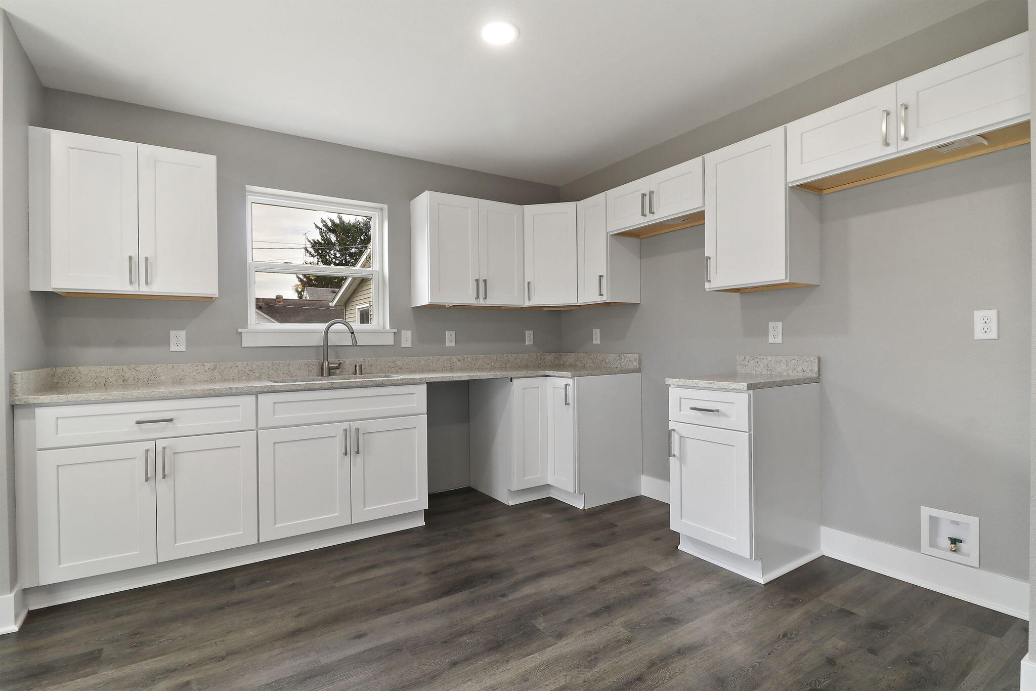 Kenosha, Wisconsin 53142, United States, 3 Bedrooms Bedrooms, ,2 BathroomsBathrooms,Residential,Active,240798