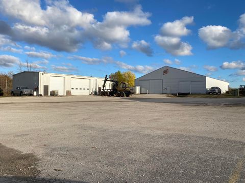 Photo of 603 Forest Home Dr, Francis Creek, WI 54214 (MLS # 1941216)