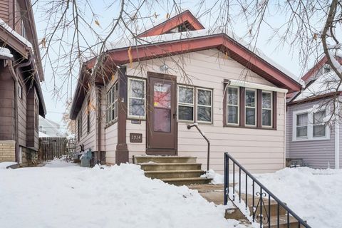 Photo of 1514 S 57th St, West Allis, WI 53214 (MLS # 1944319)