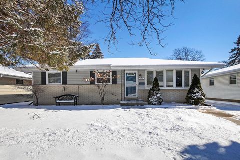 Photo of 8015 48th Ave, Kenosha, WI 53142 (MLS # 1951450)