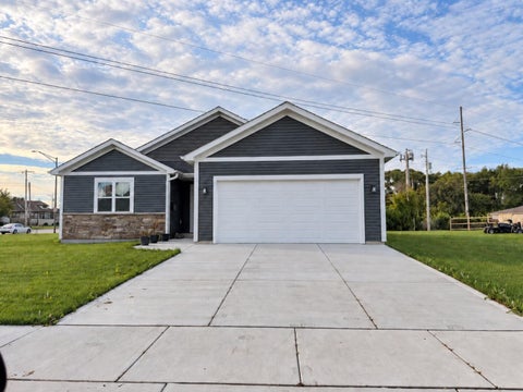Photo of 5704 55th St, Kenosha, WI 53140 (MLS # 1983156)