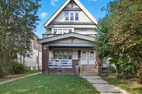 Photo of 2771 N 40th St, Milwaukee, WI 53210 (MLS # 1939145)