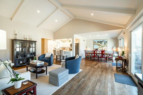 Photo of 10047 N Franklin Ct, Mequon, WI 53092 (MLS # 1905403)