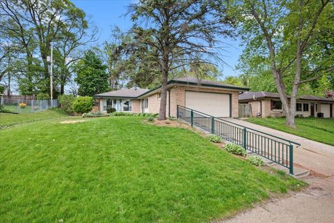 Photo of 227 S Hine Ave, Waukesha, WI 53188 (MLS # 1962898)