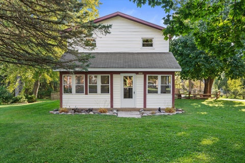 Photo of 1934 Fremont St, East Troy, WI 53120 (MLS # 1984827)
