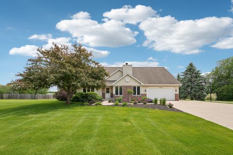 Photo of W146N6202 Wigwam Dr, Menomonee Falls, WI 53051 (MLS # 1922925)