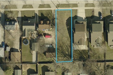 Photo of 86 W Schlinger Ave, West Allis, WI 53214 (MLS # 1945730)