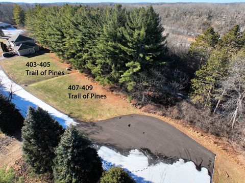 Photo of 407 Trail Of Pines Ln, Rochester, WI 53105 (MLS # 1952873)