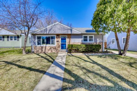 Photo of 6332 W Bennett Ave, Milwaukee, WI 53219 (MLS # 1959055)