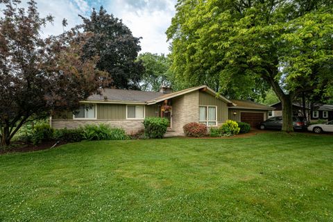 Photo of 18225 St James Rd, Brookfield, WI 53045 (MLS # 1922896)