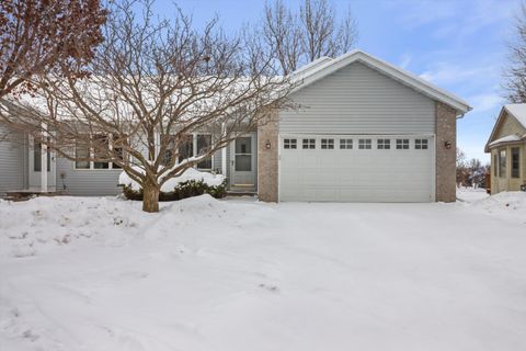 Photo of 635 Constitution Ln, Deforest, WI 53532 (MLS # 1945163)