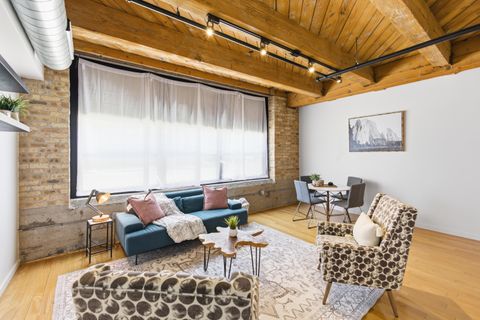 Photo of 234 E Reservoir Ave, Milwaukee, WI 53212 (MLS # 1961119)