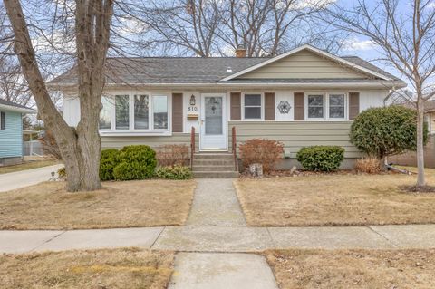 Photo of 510 Roosevelt St, Fond Du Lac, WI 54935 (MLS # 1952419)