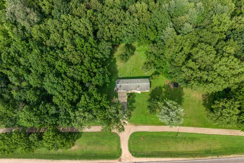 Photo of 809 Holmen Dr N, Holmen, WI 54636 (MLS # 1973024)