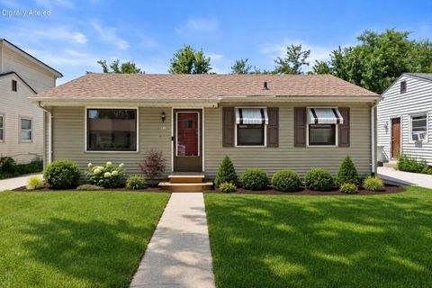 Photo of 4915 N 63rd St, Milwaukee, WI 53218 (MLS # 1971878)