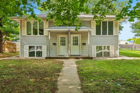Photo of 130 N 12th Pl, Whitewater, WI 53190 (MLS # 1982118)
