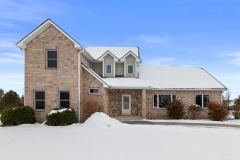 Photo of 145 Victoria Cir, Union Grove, WI 53182 (MLS # 1945412)