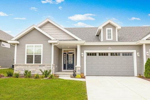 N62W21801 Augusta Pkwy, Menomonee Falls, WI 53051 - MLS#: 1913897