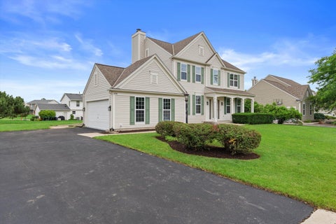 Photo of 4703 W Forest Hill Ave, Franklin, WI 53132 (MLS # 1969501)