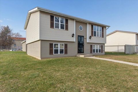 6401 N 106th St, Milwaukee, WI 53224 - #: 1945895