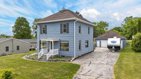 Photo of 206 Lake St, Cascade, WI 53011 (MLS # 1966505)